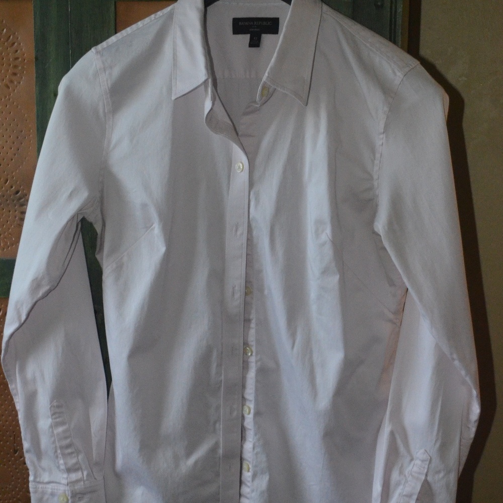 Banana Republic Pale Pink Top